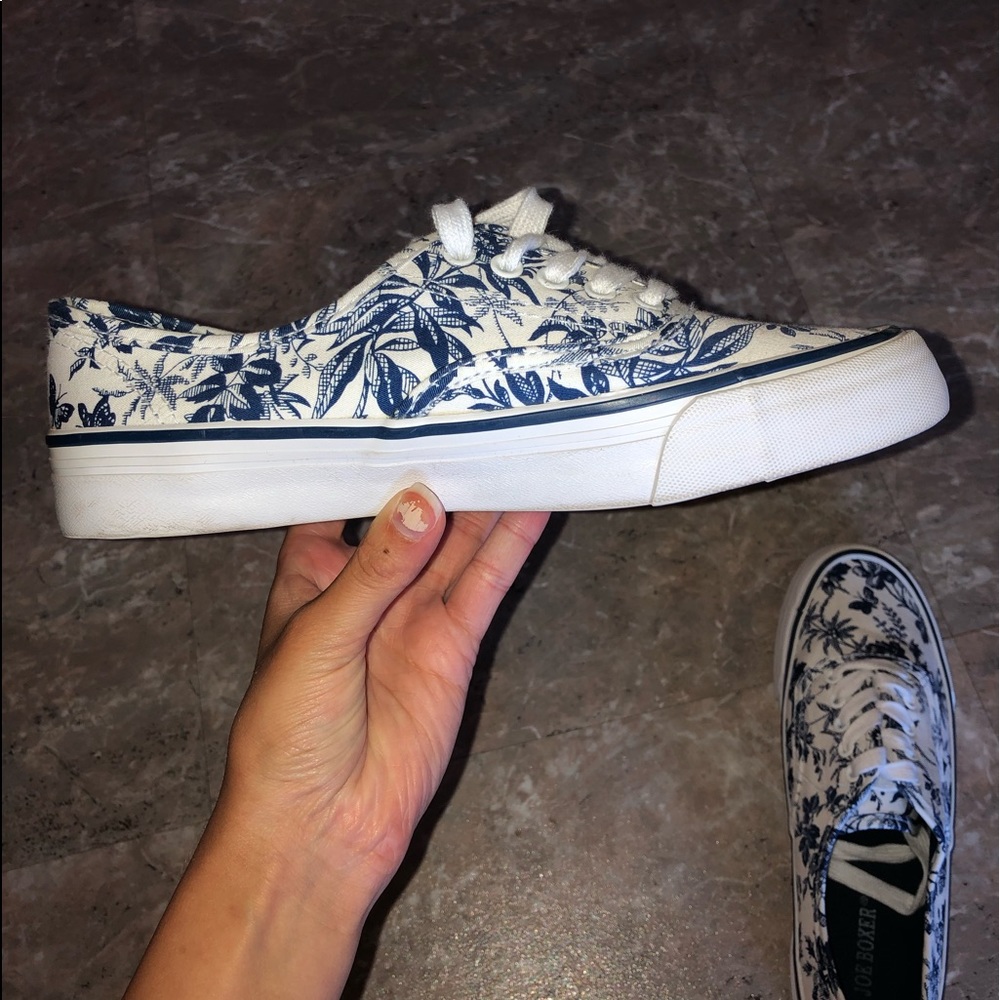 Floral shoes